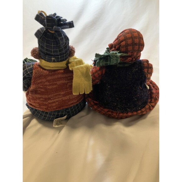 Snow Man & Woman & Baby Shelf Sitters Collectable Rexmas Handcrafted Folk Art - Picture 4 of 12